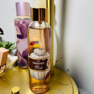 Bath and body works fine fragrance mist marshmallow pumpkin latte